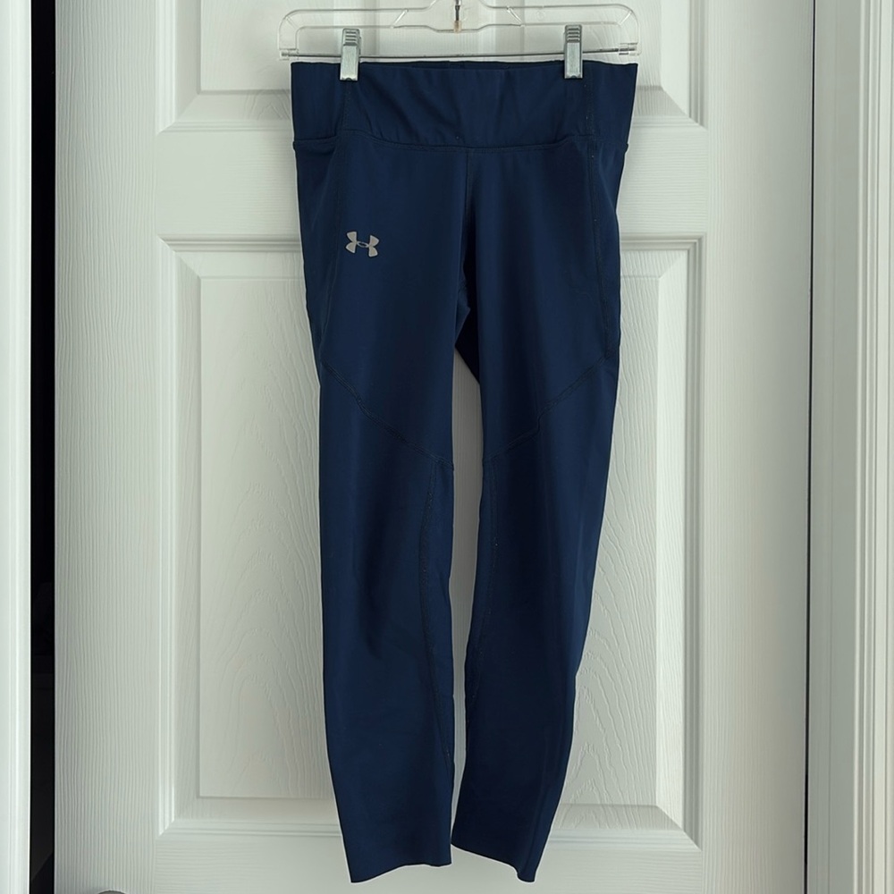 Under Armour size medium blue leggings heat gear